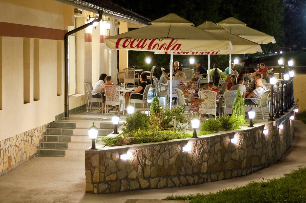 Hotel Hill Jagodina Kültér fotó