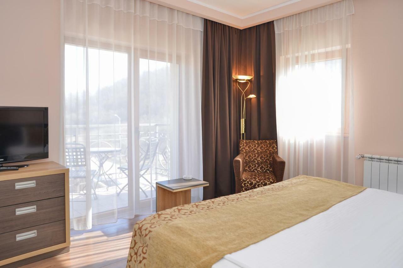 Hotel Hill Jagodina Szoba fotó